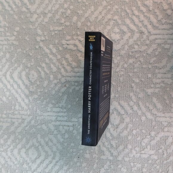 Harry Potter Character Compendium - Picture 2 of 3